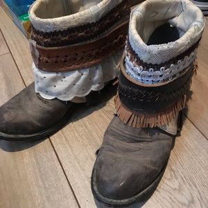 Women’s Vintage Gypsy style boots